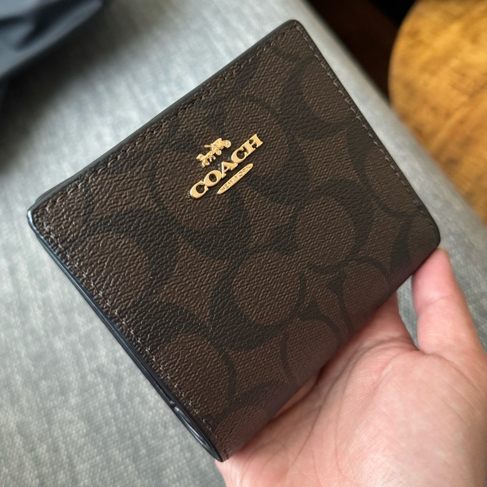 Nwt Coach Snap Wallet In Signature Canvas - image 3
